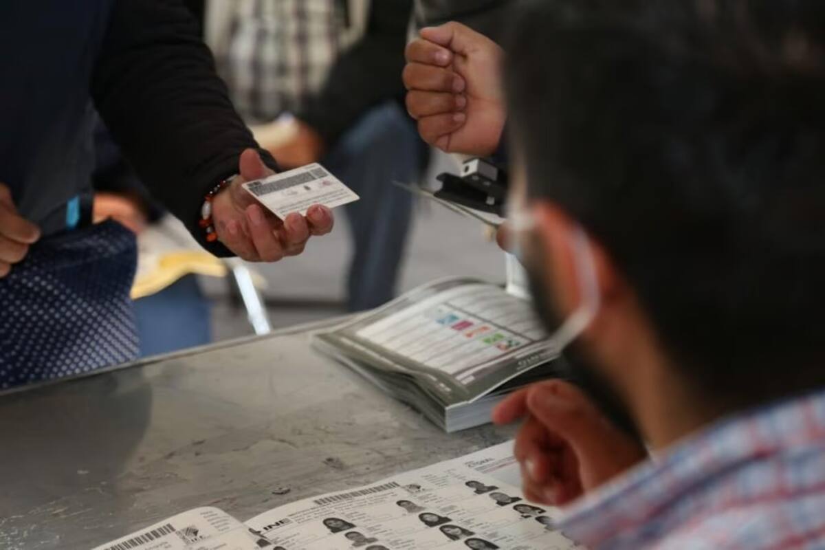 Entregan nombramientos al 86% de funcionarios de casilla