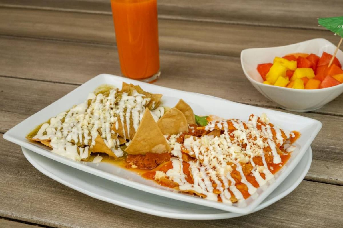 ¿Chilaquiles verdes o rojos? Esto es lo que dicen los comensales y por qué prefieren unos sobre otros