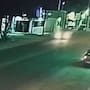 Lo atropelló un auto y huyó en SLRC; piden ayuda para ciclista lesionado