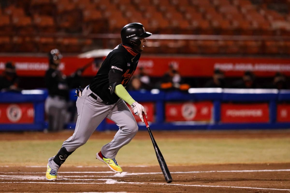 Naranjeros hilvana cuatro victorias al hilo en casa de Águilas de Mexicali