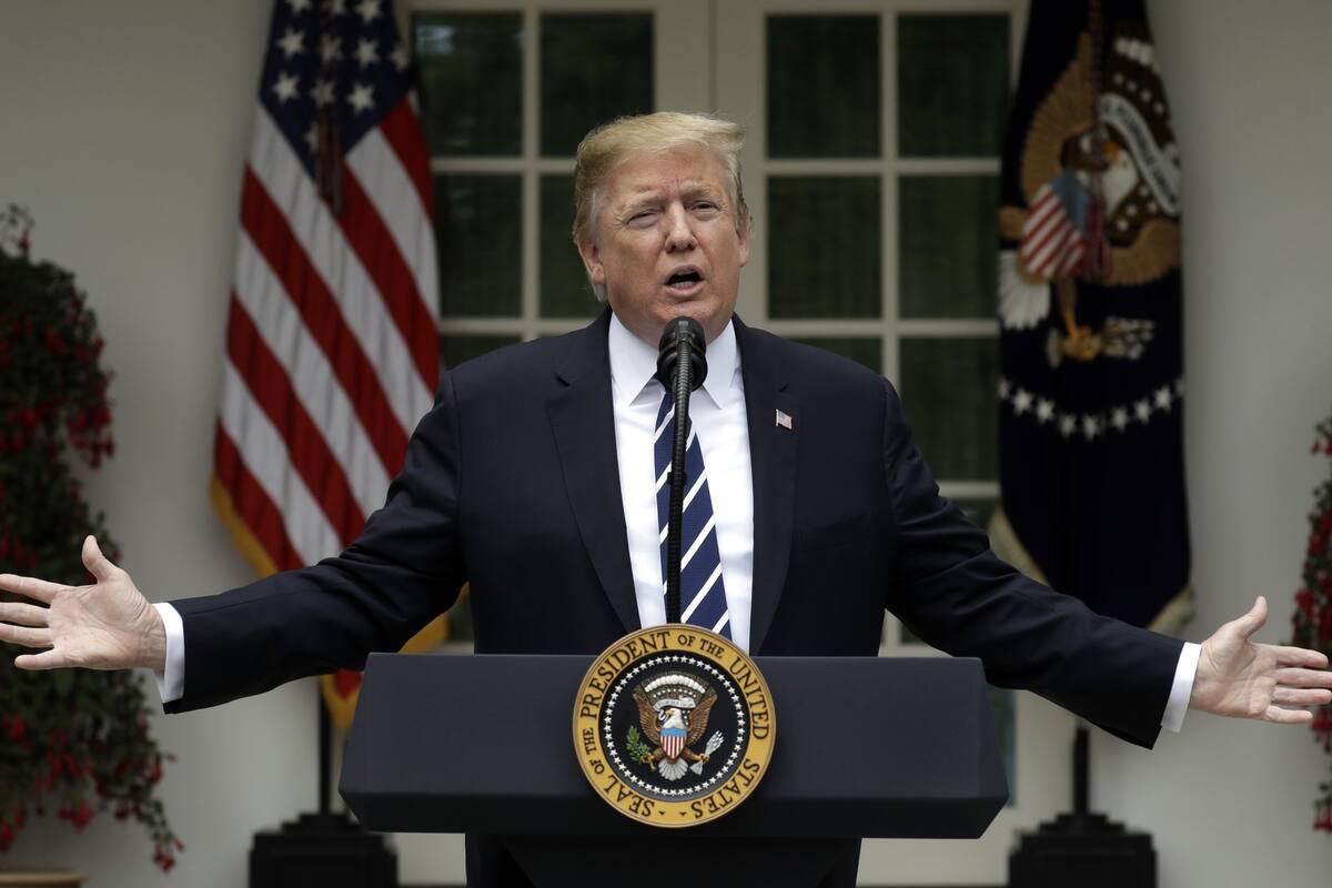 Candidato presidencial pide juicio político para Trump