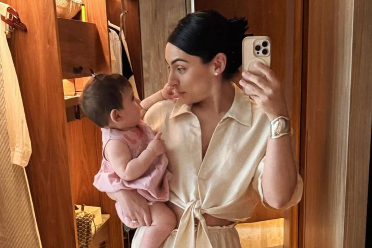 Ana Brenda Contreras celebra los 11 meses de su hija Aria con emotivo mensaje: “Me queda un mes de babyhood”