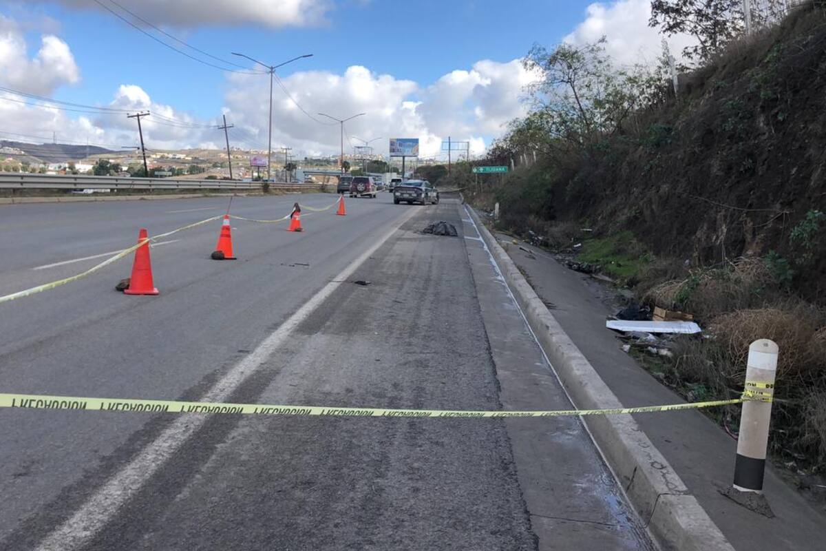 Dejan restos humanos en la carretera Rosarito-Tijuana
