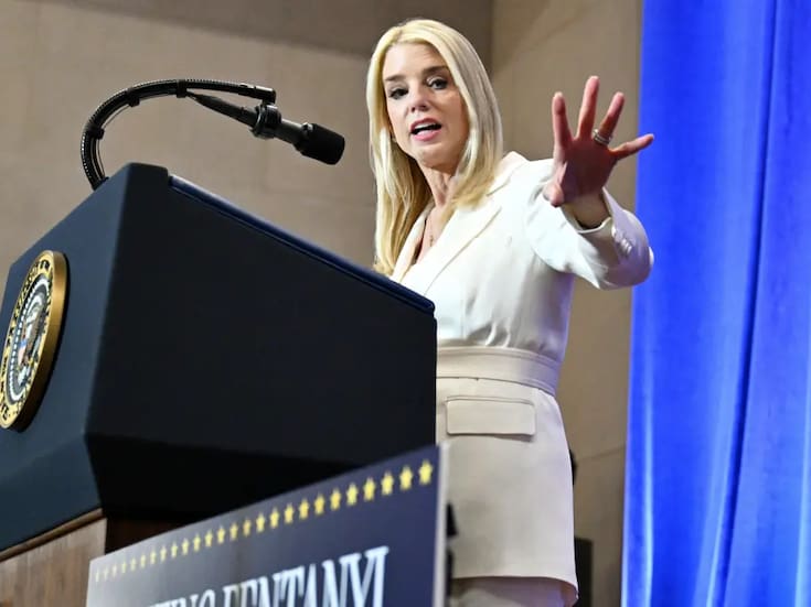 De encubrimiento acusan a Pam Bondi por el caso de Epstein, generando tensión con congresistas