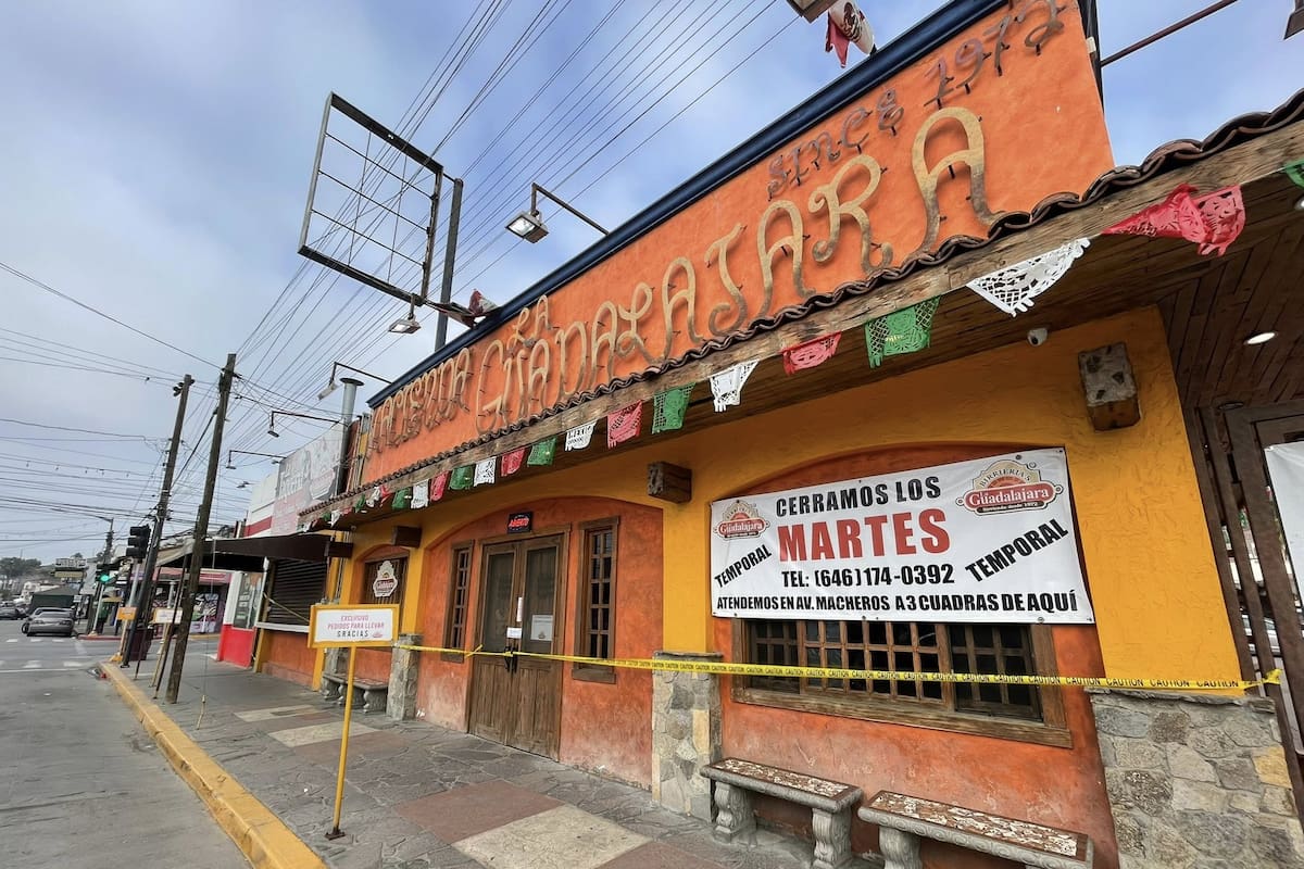 Asesinan a dueño de birriería en Ensenada