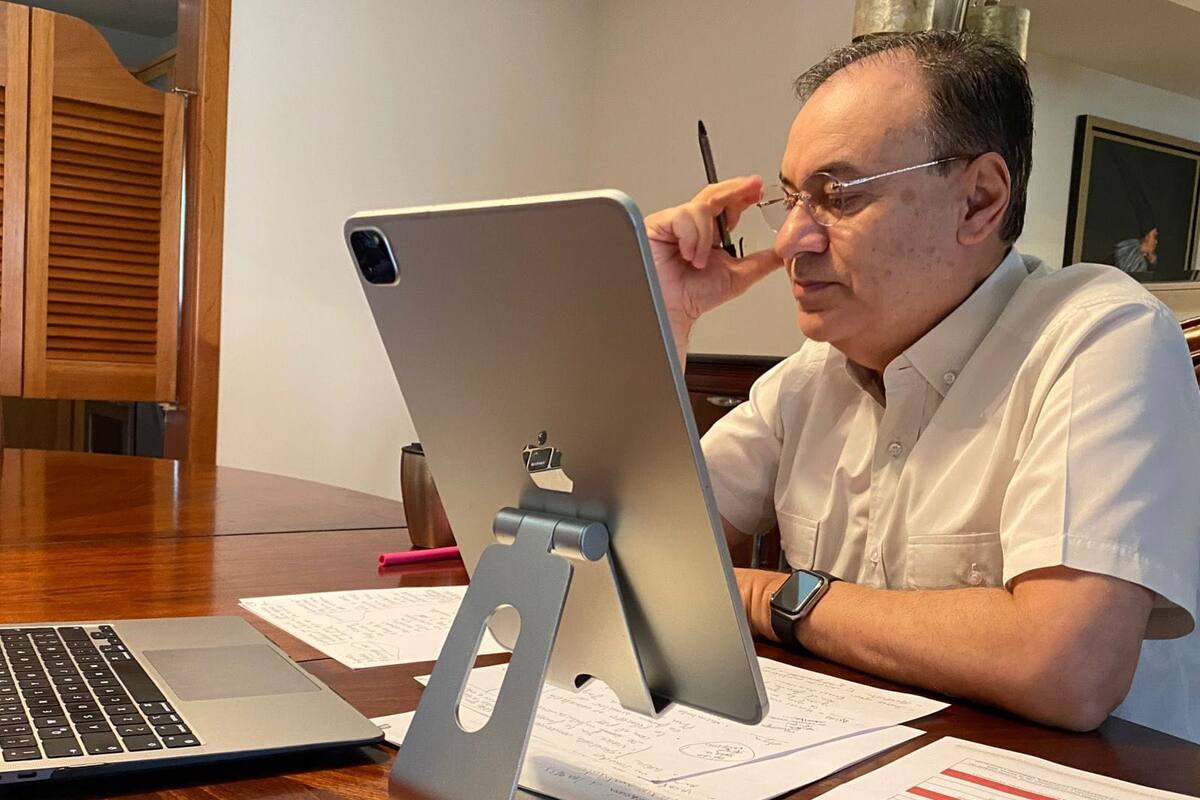 Alfonso Durazo puede rendir protesta virtual o presencial, asegura experto