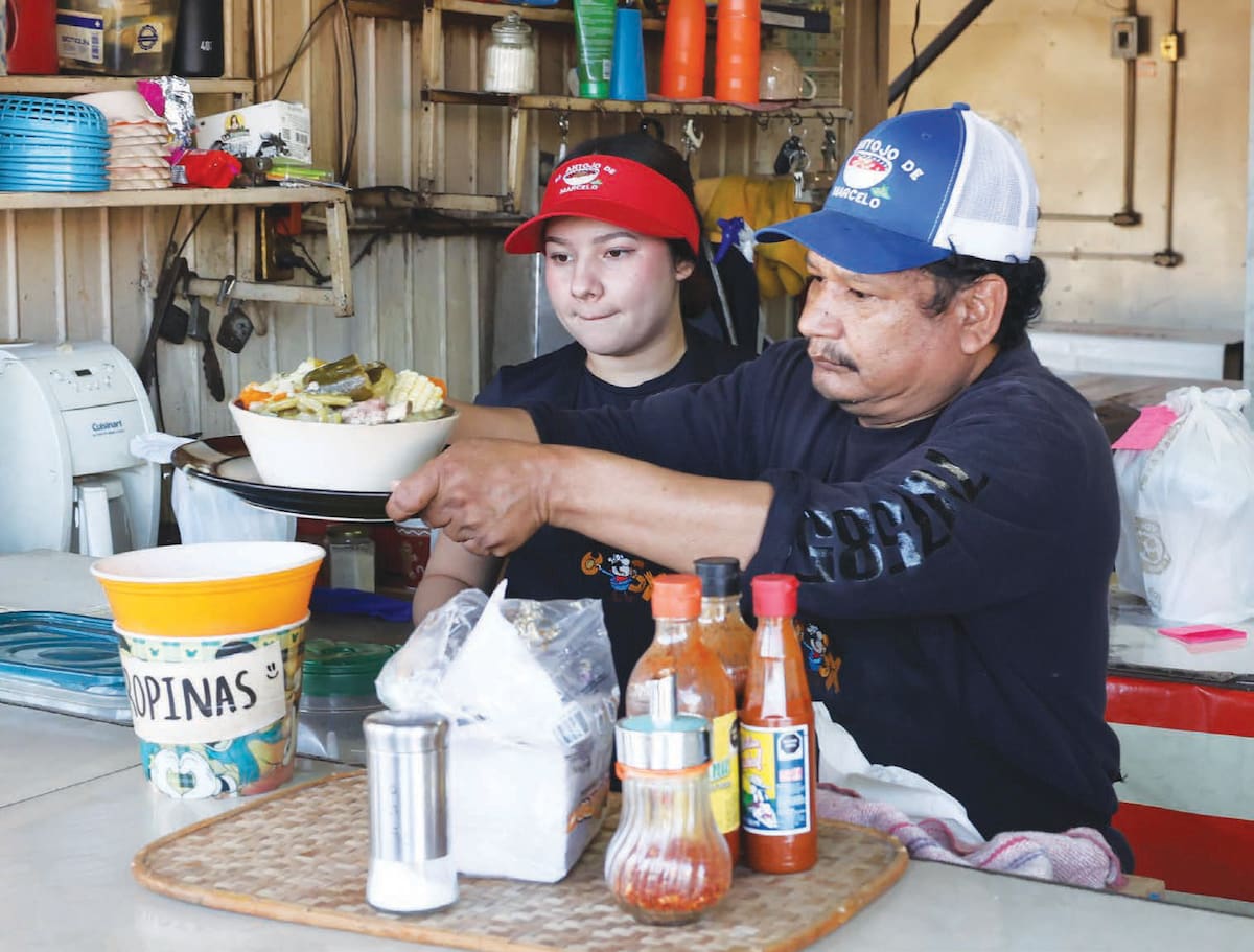 Uno de los platillos consentidos de los clientes de "El Antojo de Marcelo" es el cocido.