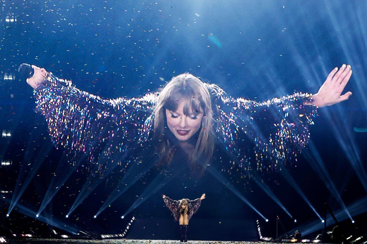 La gira Eras de Taylor Swift es la primera gira de la historia de 2 mil millones de dólares.