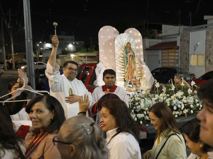 Fieles participan en peregrinaciones guadalupanas rumbo al Día de la Virgen en Hermosillo