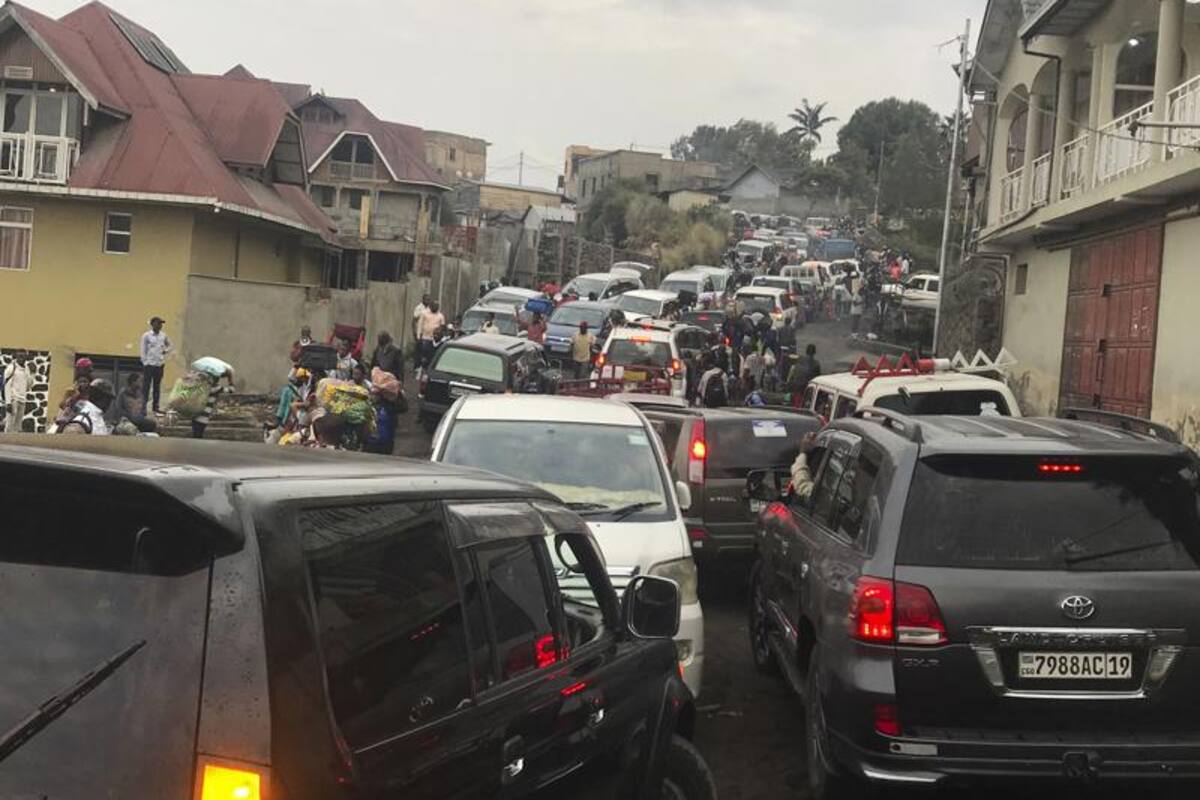 Miles evacúan Monte Nyiragongo ante inminente erupción volcánica en República Democrática del Congo