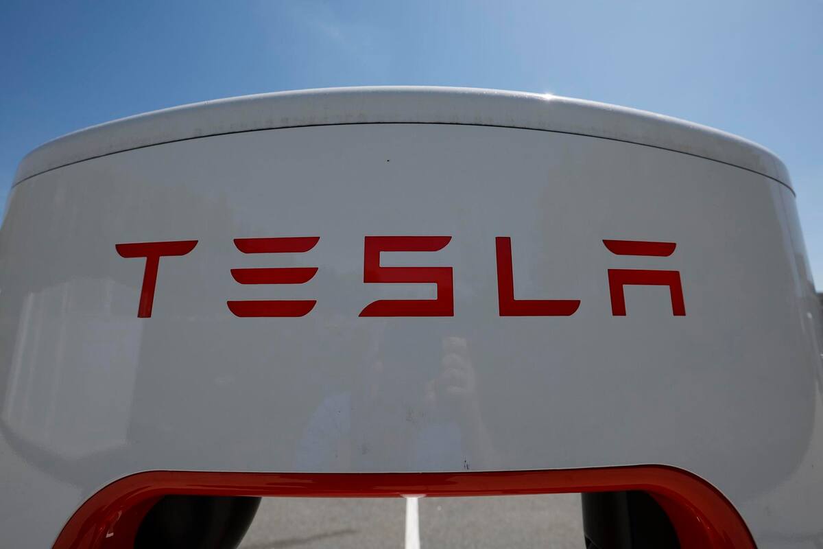 ¡Lo consigue! Accionistas de Tesla aprueban pagarle compensación económica a Musk de 50 mil mdd