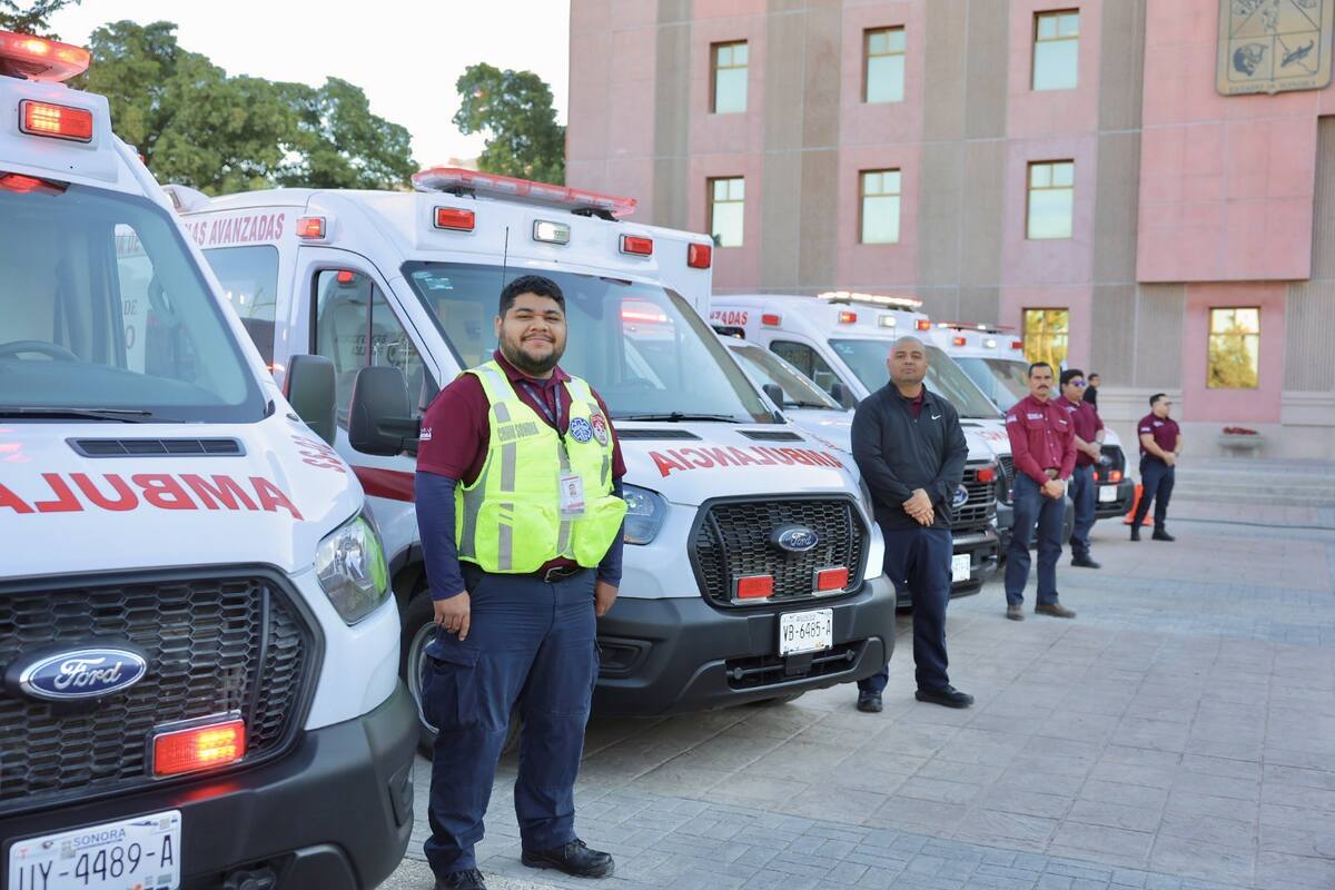 Cuatro de las ambulancias con las que ahora cuenta el CRUM Sonora son para atenciones médicas especializadas. FOTO: JULIO CLARK