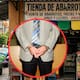 Liberan a adulto mayor de 70 años que mató a dos presuntos asaltantes tras defender su tienda de abarrotes en Monterrey donde también falleció su hijo durante el intento de robo, mientras la Fiscalía analiza si actuó en legítima defensa conforme al Código Penal Federal