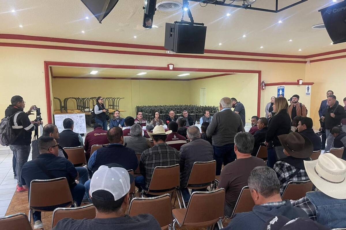 Rancheros se reúnen con autoridades para atender problemas de contaminación por aguas negras