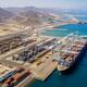 Emiratos Árabes Unidos analiza construir un puerto para evitar el estrecho de Ormuz y reducir la dependencia de Dubái de la ruta afectada por el conflicto con Irán