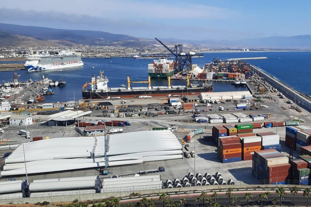 Aumenta carga en el puerto de Ensenada