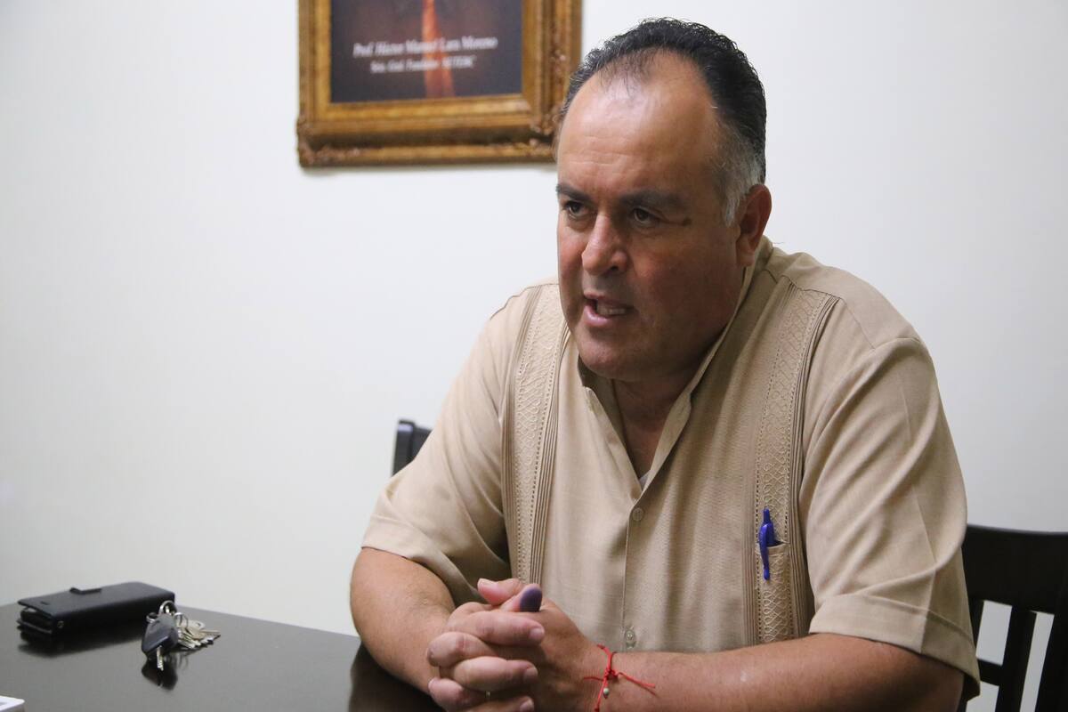 Disidentes crean nuevo sindicato de trabajadores de la educación