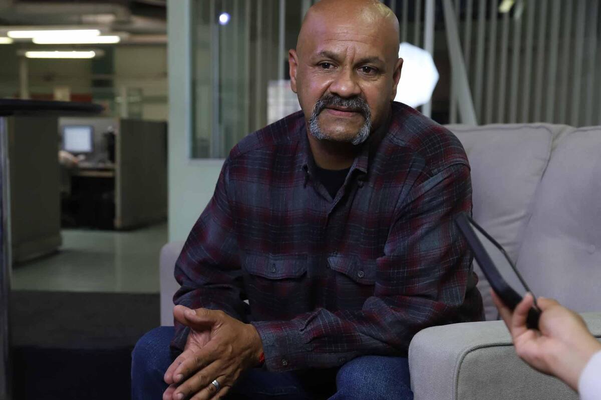 Tiene tres empleos para darle lo mejor a sus hijos