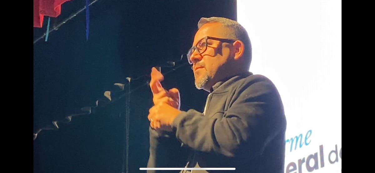 Antonio Duarte, intérprete de Lengua de Señas Mexicana.