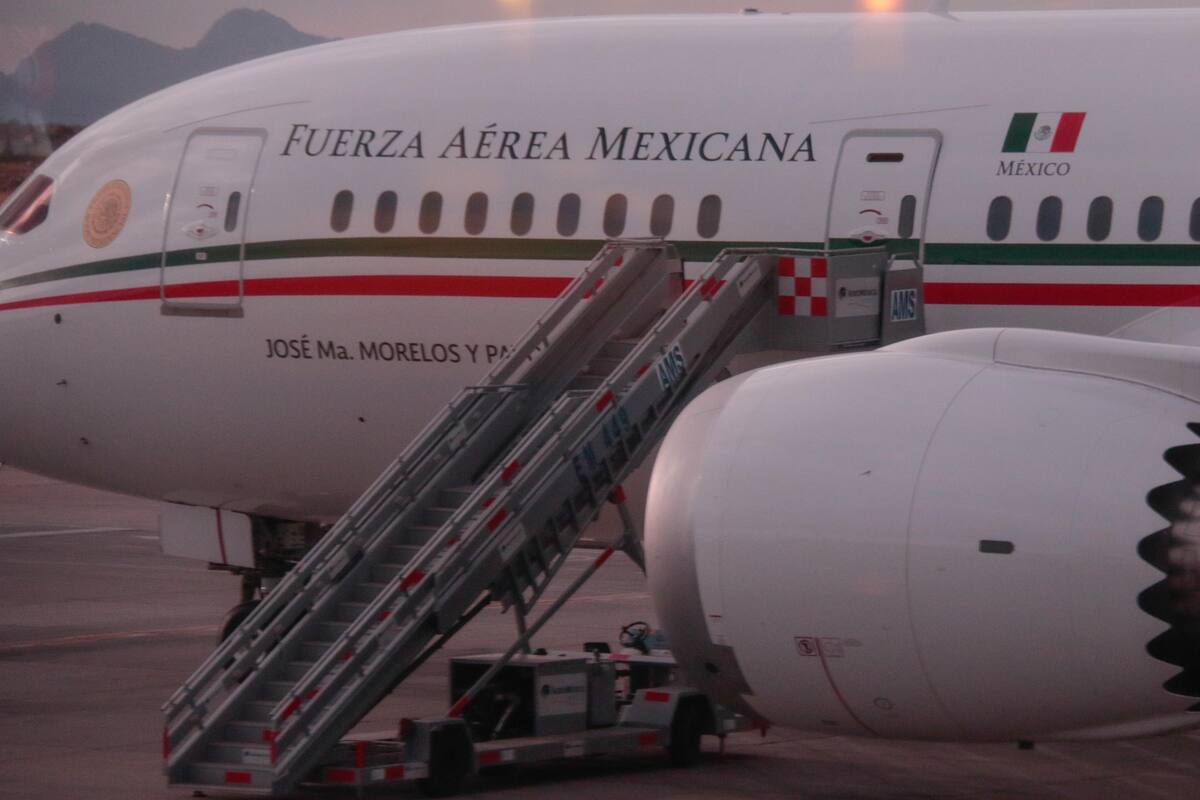El viaje ida y vuelta del avión presidencial a EU