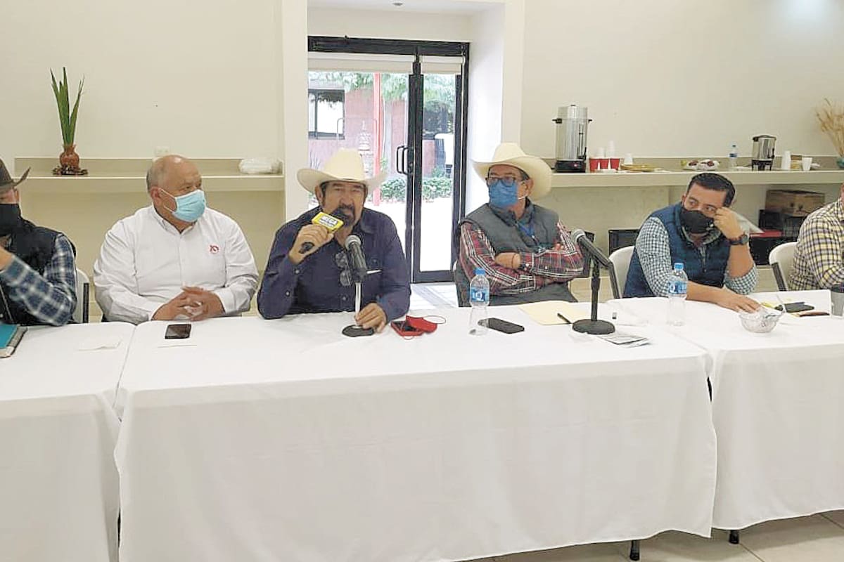Buscan productores les otorguen apoyos