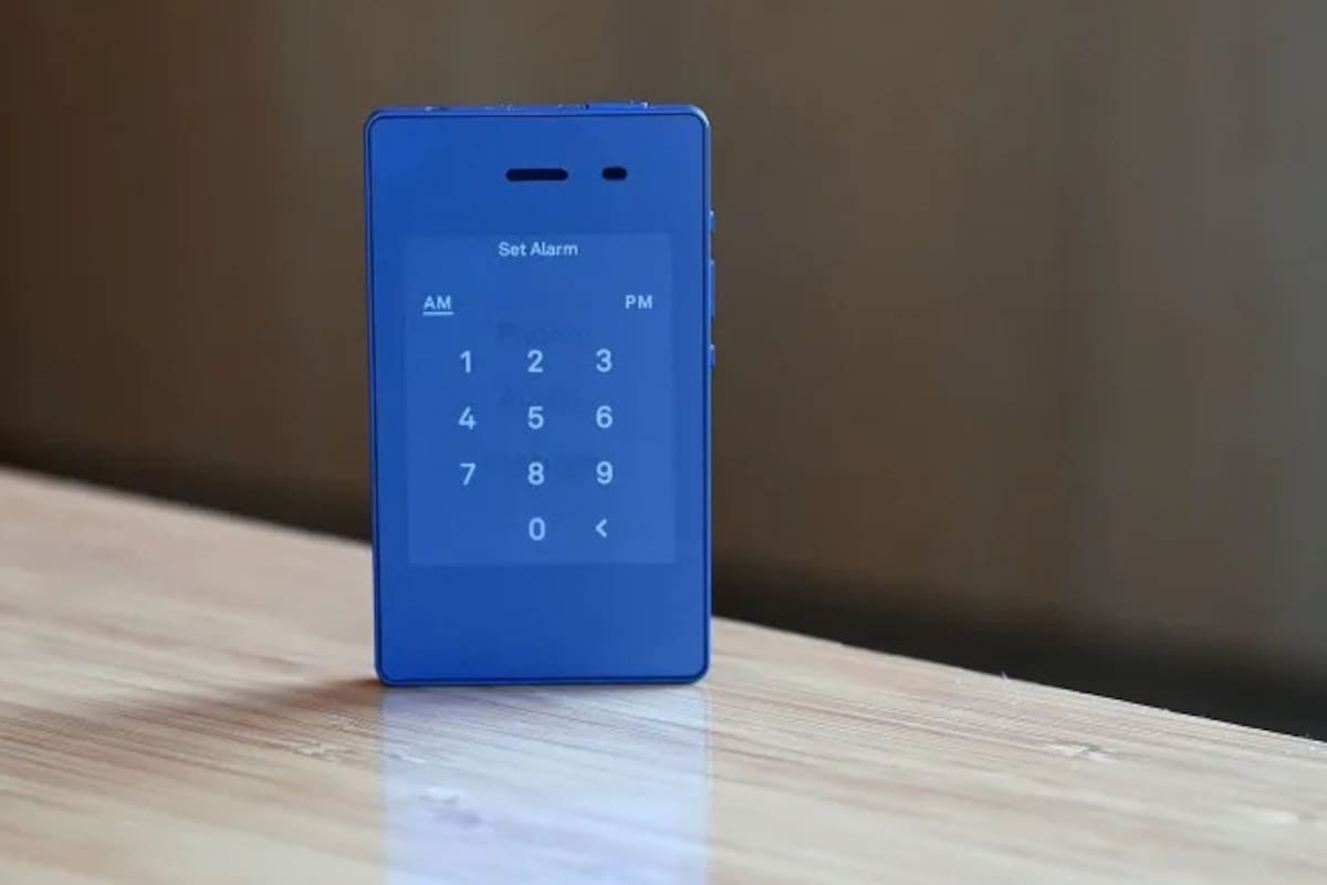 Light Phone, el teléfono que quiere salvarnos de nuestra adicción a Internet