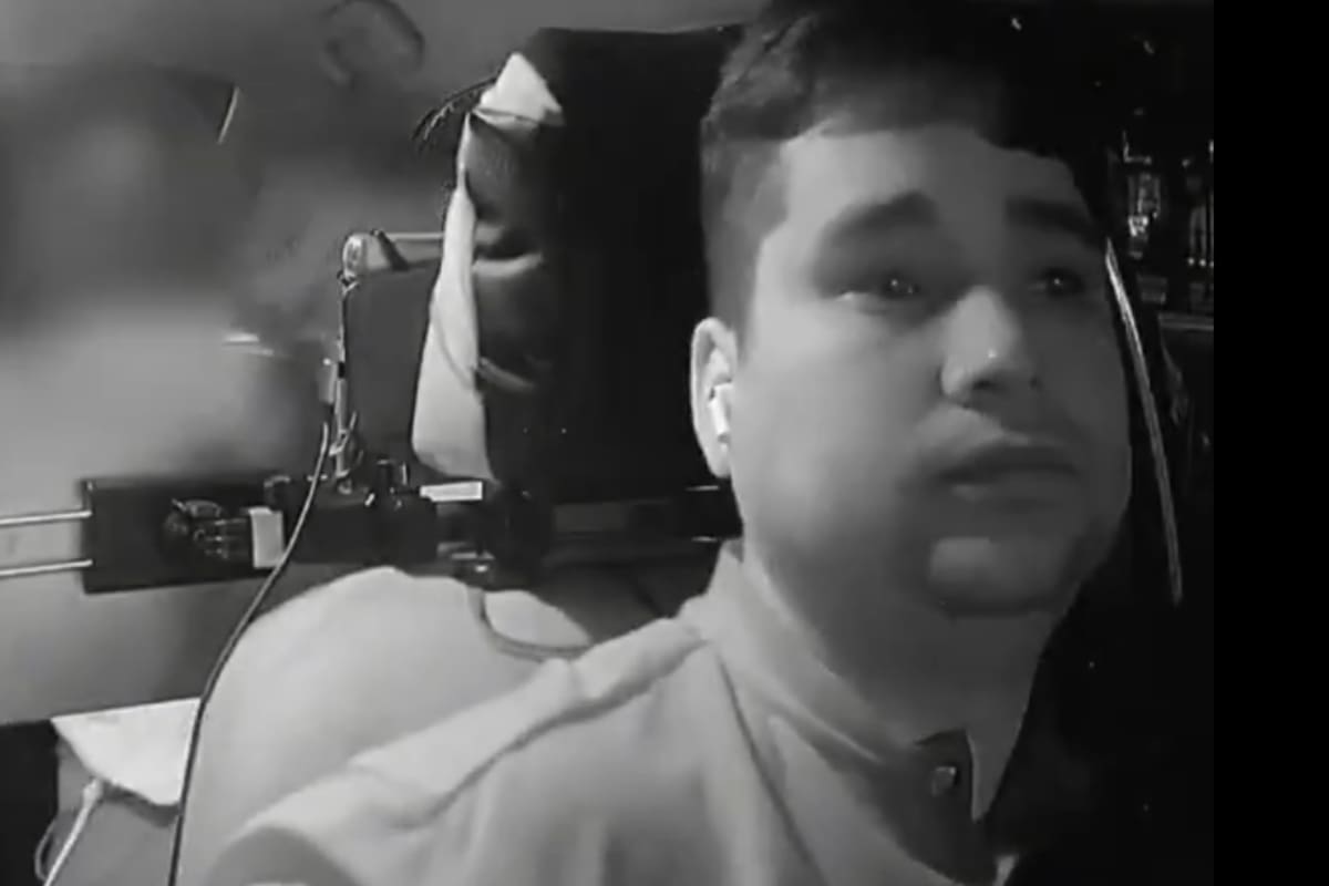 VIDEO: Pasajera de Uber amenaza a conductor con una navaja por temor a su seguridad