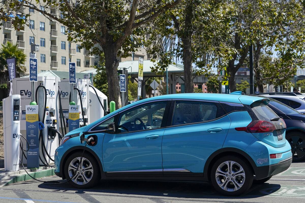 Prohíben la venta de autos nuevos a gasolina para 2035 en California