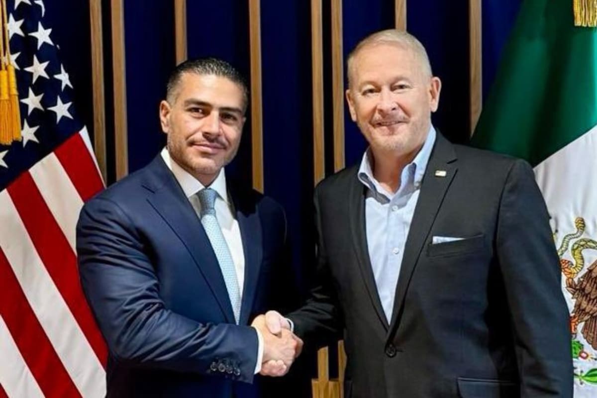 Ronald Johnson reconoce el liderazgo de Claudia Sheinbaum y autoridades mexicanas tras reanudación de operaciones de Estados Unidos en zonas aguacateras de Michoacán
