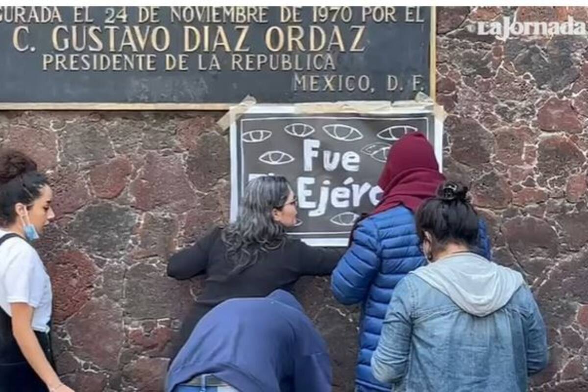 Masacre de Tlatelolco: "Asesino"; intervienen placa de Gustavo Díaz Ordaz
