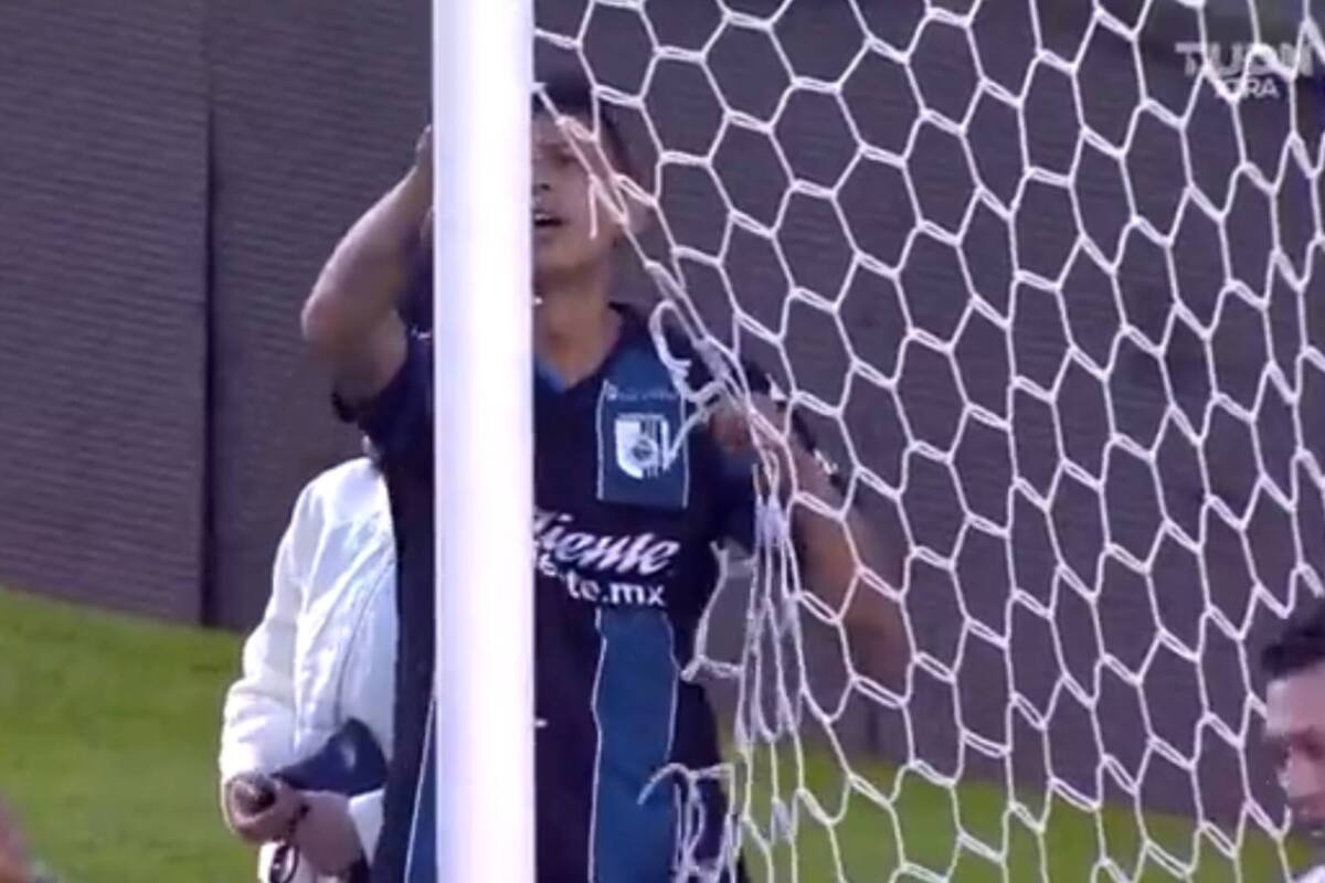 Querétaro vs Atlas: Aficionado con navaja es captado tras los violentos eventos registrados en el Estadio Corregidora