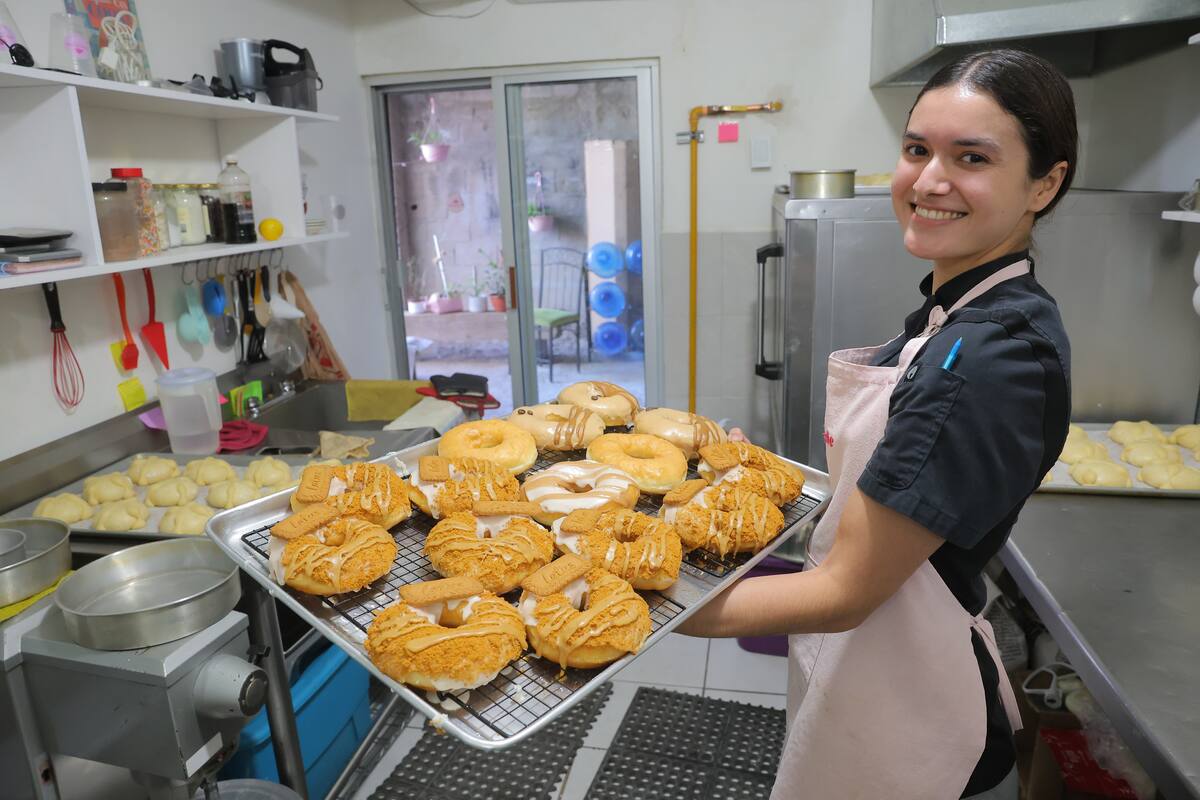 María Fernanda emprende con panadería a sus 23 años