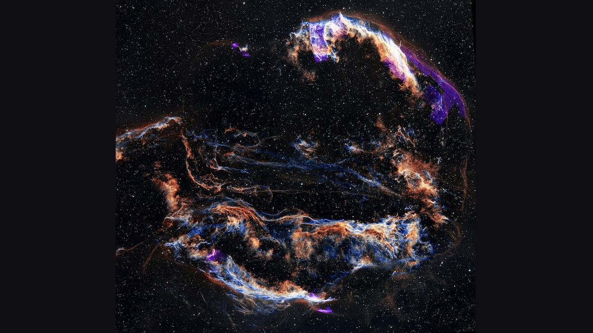 2. Bucle del Cisne (Nebulosa del Velo)