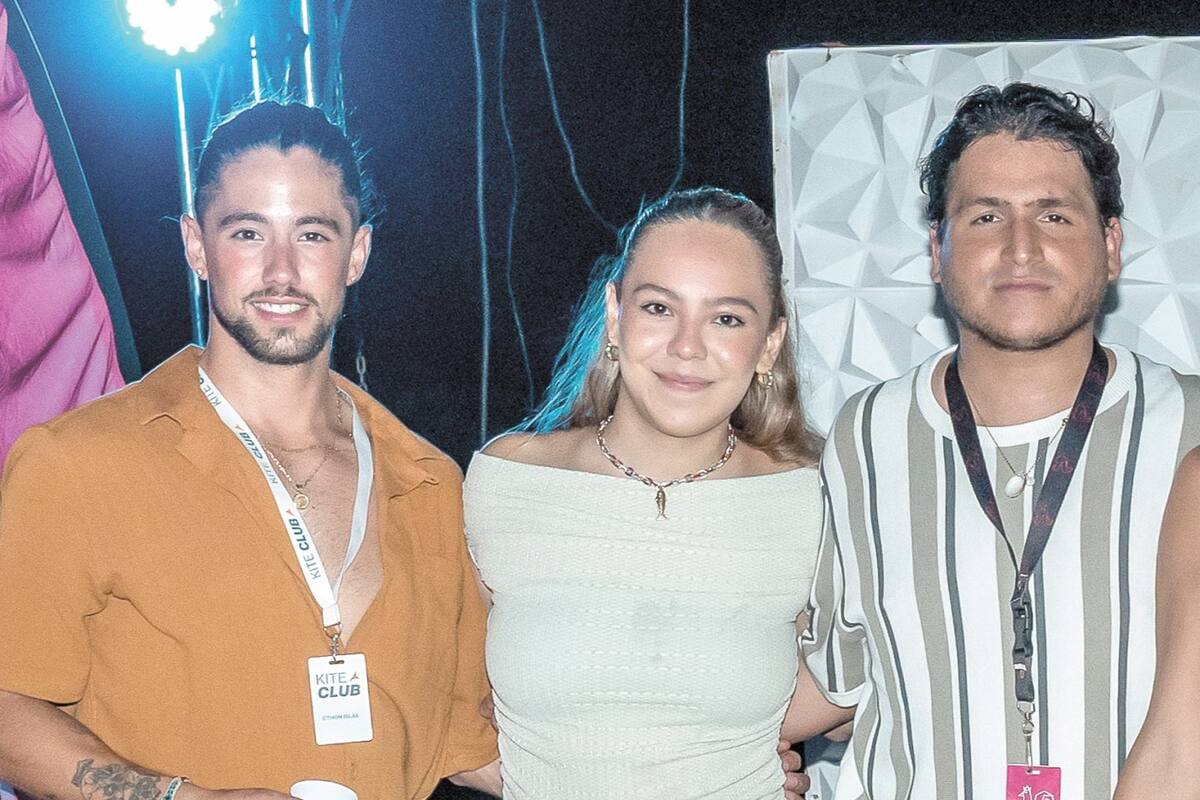 Fiesta playera: sol, arena y bailar al ritmo de la música