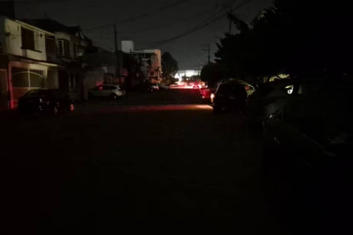 Reportan apagones masivos en cuatro estados al sur de México