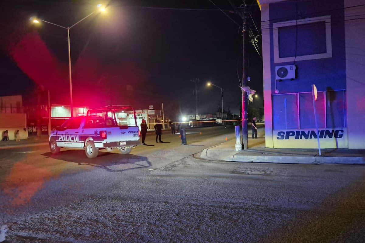 Balean a taxista en la Vicente Guerrero; manejó herido hasta desplomarse frente a un colegio