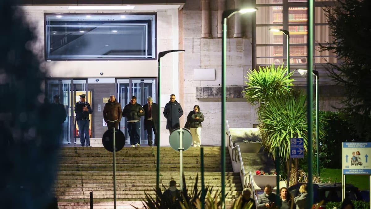 Fiscalía de Nápoles abrió investigación por posible homicidio culposo tras muerte de niño de 2 años luego de trasplante cardíaco con órgano dañado transportado desde Bolzano, según reportes oficiales y cobertura de medios