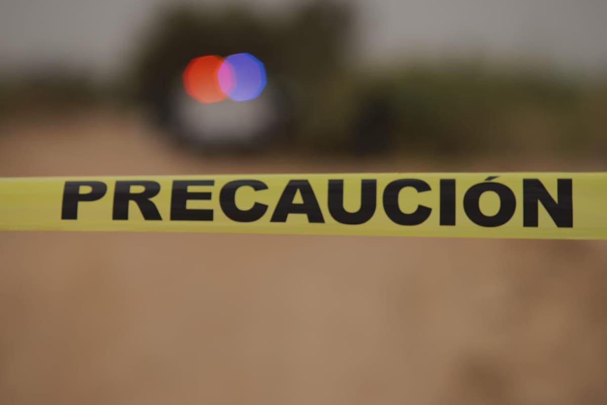 Dejan cuerpo tendido frente al centro de salud del ejido Hermosillo