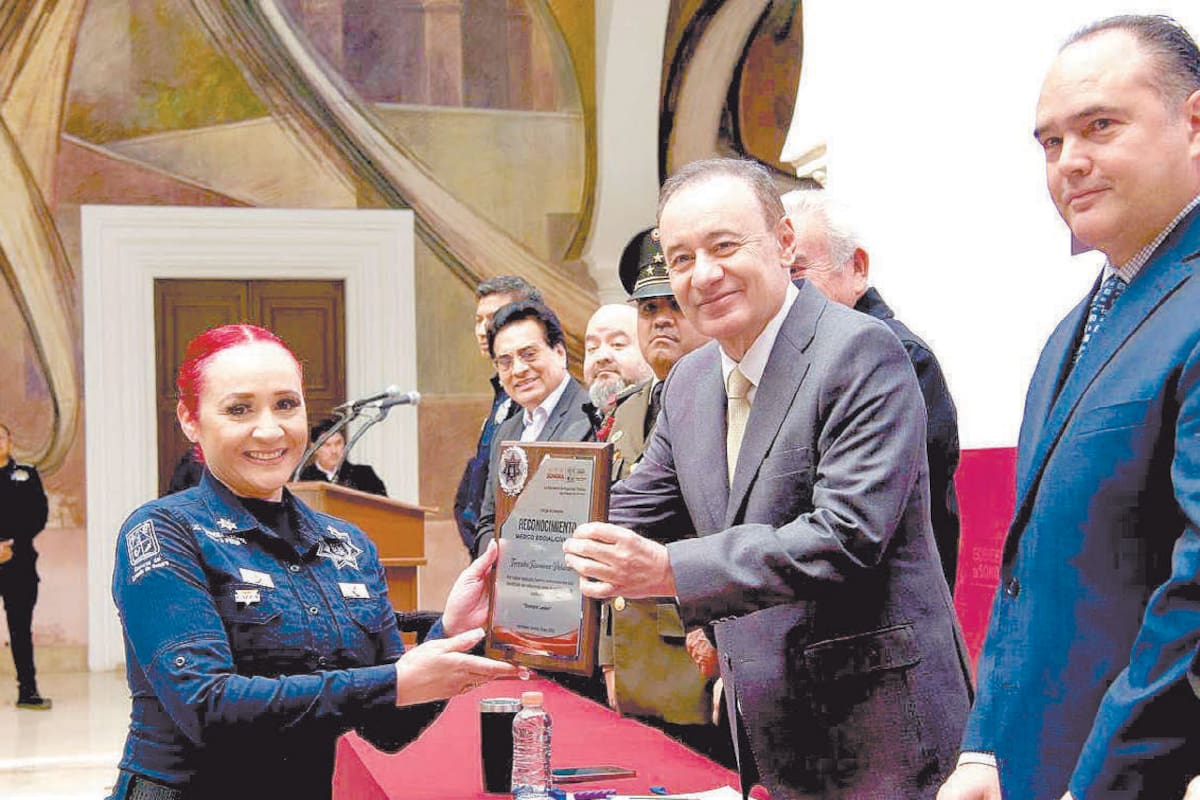 Gobernador Durazo crea Policía Estatal mejor capacitada; reconoce a agentes