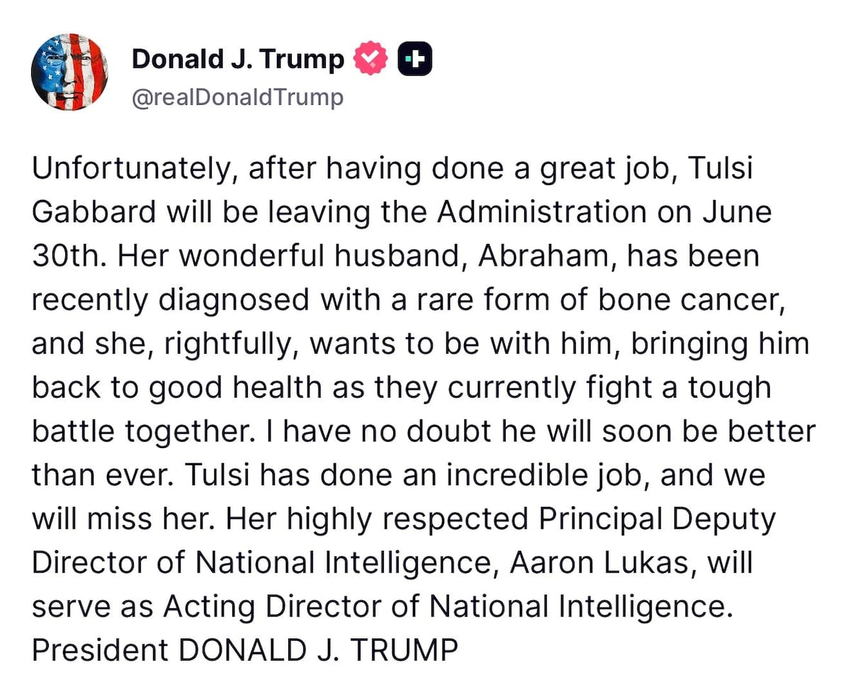 Trump reacciona a renuncia de Tulsi Gabbard.