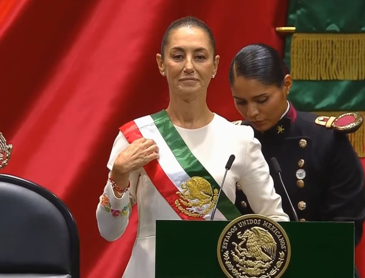 En su discurso inaugural, Claudia Sheinbaum, la nueva presidenta de México, rechazó cualquier insinuación de autoritarismo, asegurando que su gobierno priorizará las libertades individuales y la seguridad de las inversiones extranjeras.