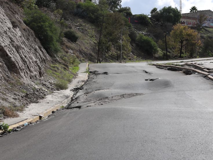 Monitorean deslizamiento en la Sánchez Taboada