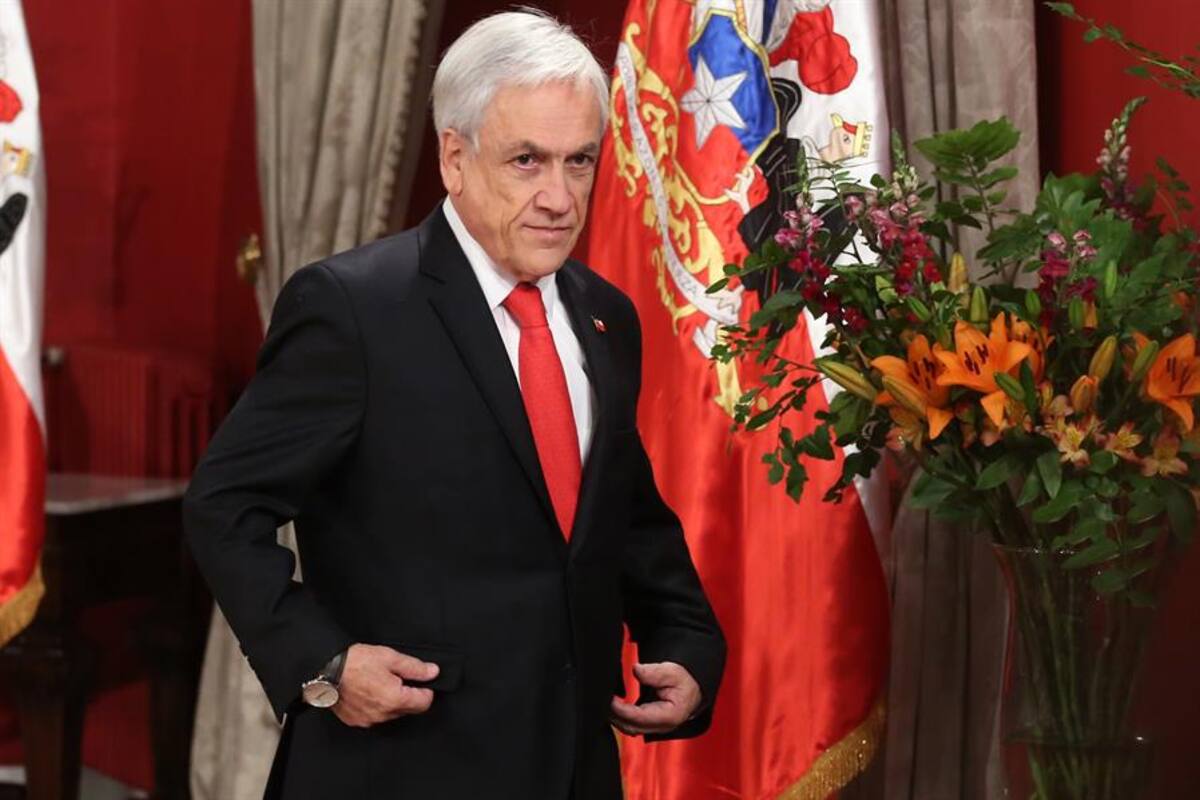 Presidente chileno reconoce abusos y está abierto a cambiar Constitución
