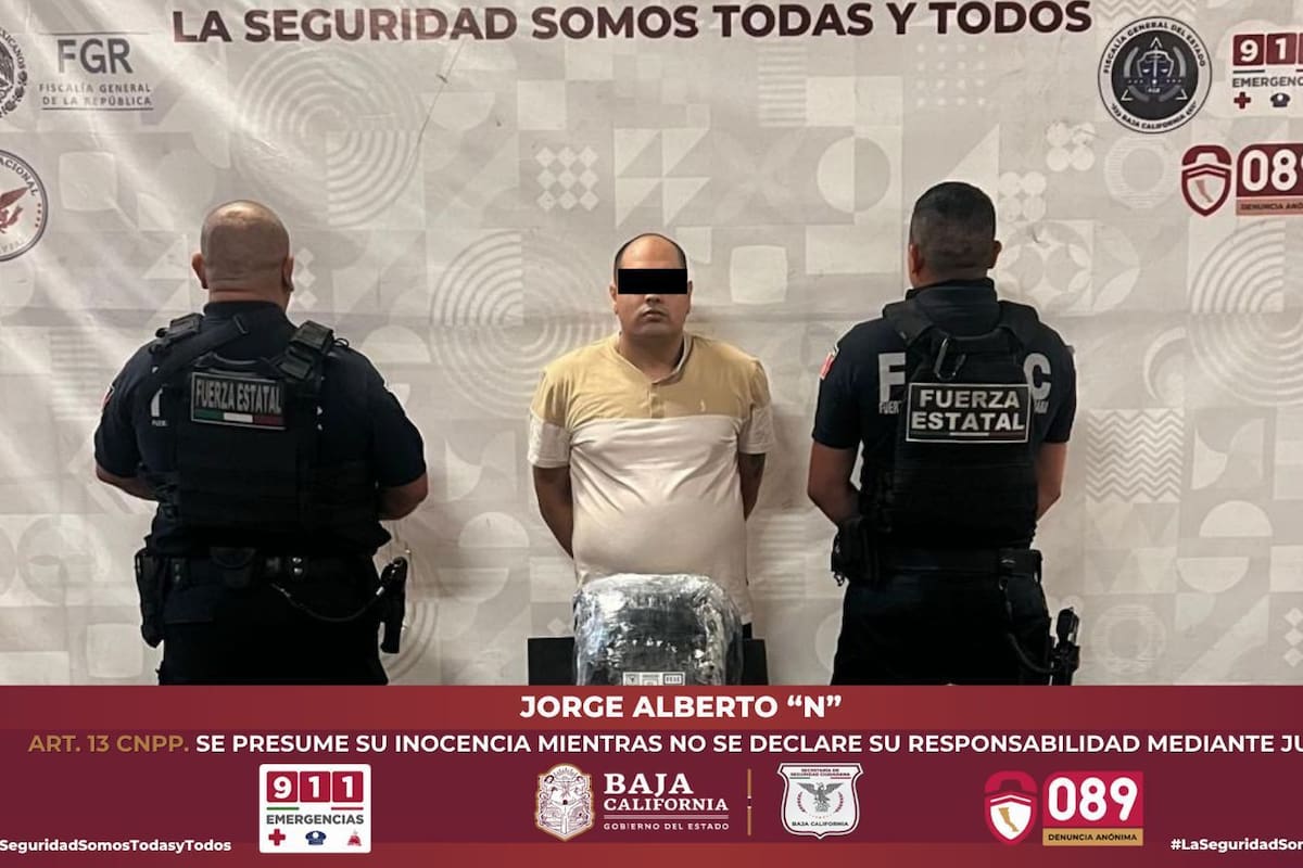 Detienen a estadounidense con casi tres kilos de marihuana en Tijuana