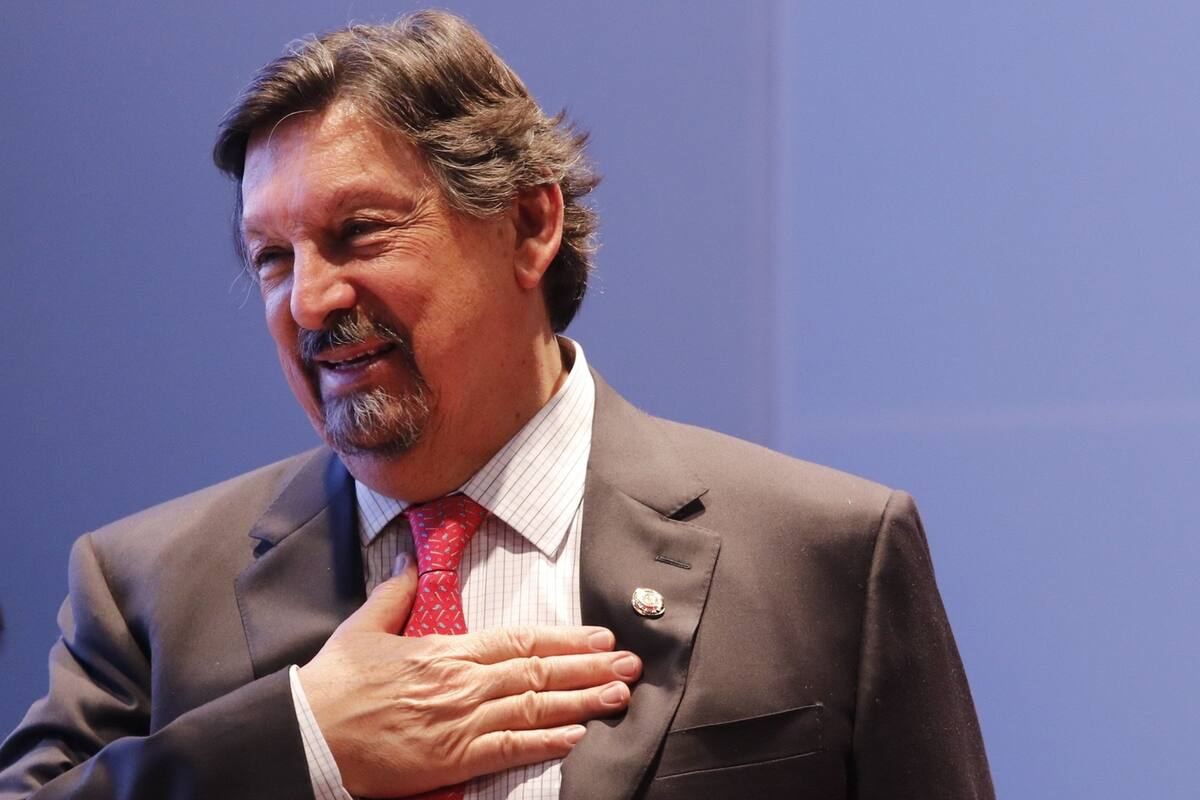 Acepta hijo de Napoleón Gómez Urrutia tener empresas y autos