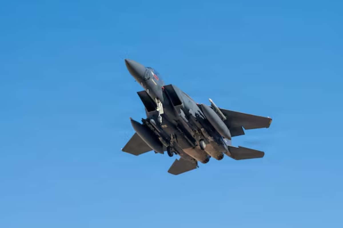 Ejército de Estados Unidos confirmó localización y rescate de segundo tripulante de caza F-15E derribado en Irán tras enfrentamiento armado, aunque permanece en territorio iraní con riesgo activo por hostilidades y reporte de víctimas durante la operación