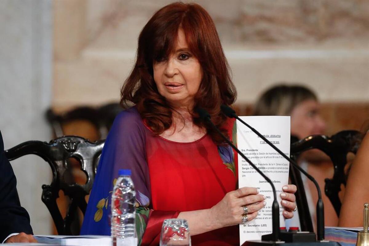 Cristina Fernández acusa a Google por aparecer como "ladrona de la nación"