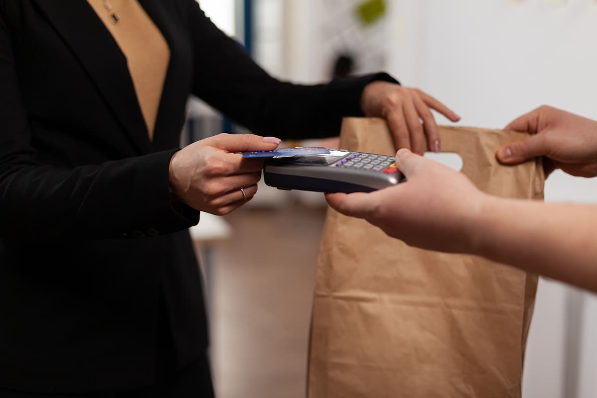 Compras aumentan en temporadas navideñas. Foto: Archivo GH