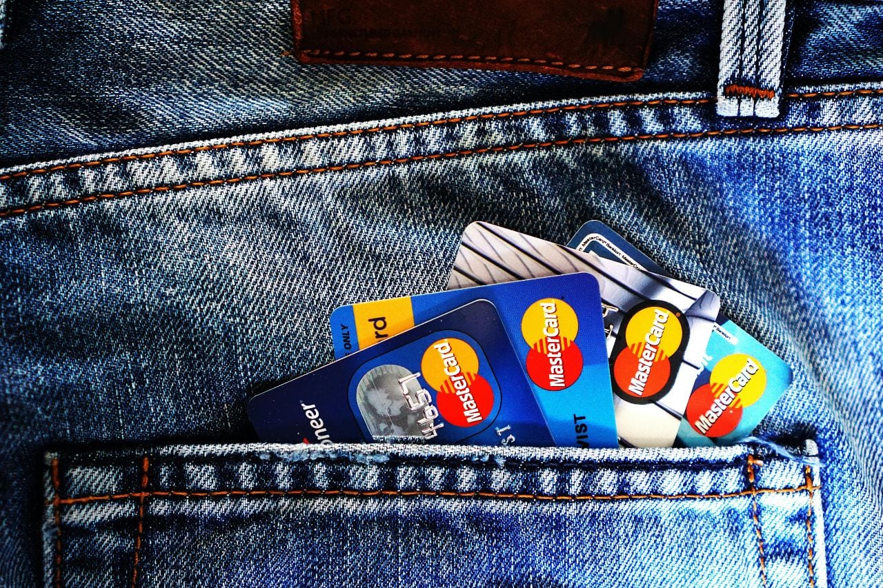 Existen varias tarjetas de crédito que no requieren revisión en el buró de crédito. Aquí te decimos cuáles son. Foto: Pexels