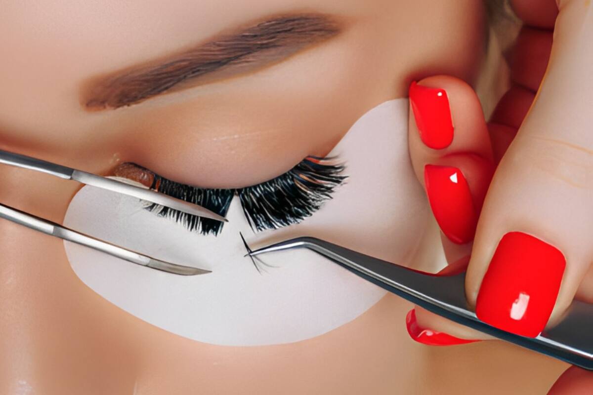 Riesgos de las extensiones y pestañas postizas